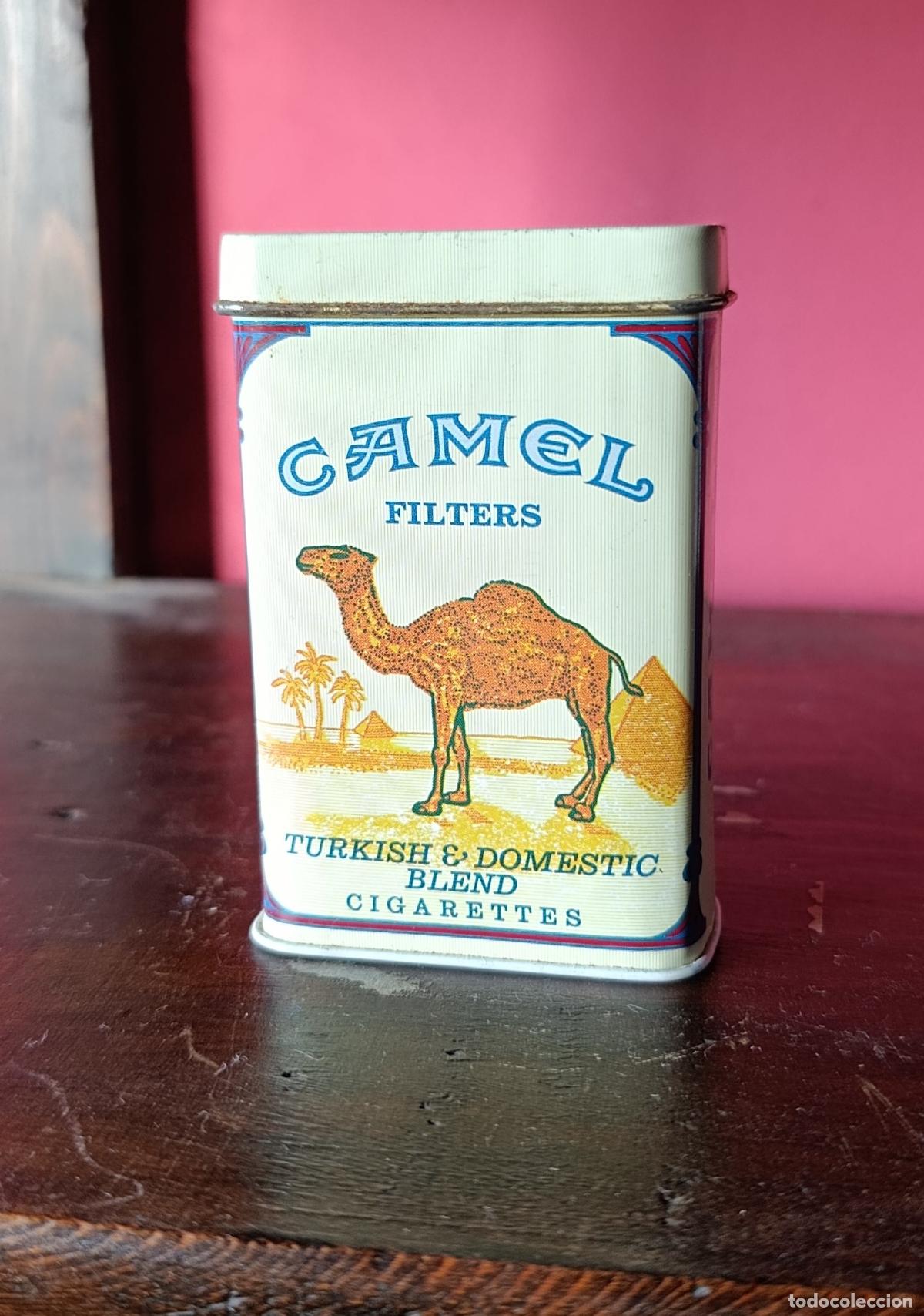 Coleccionismo: PITILLERA METALICA PARA TABACO. CIGARROS. CAMEL