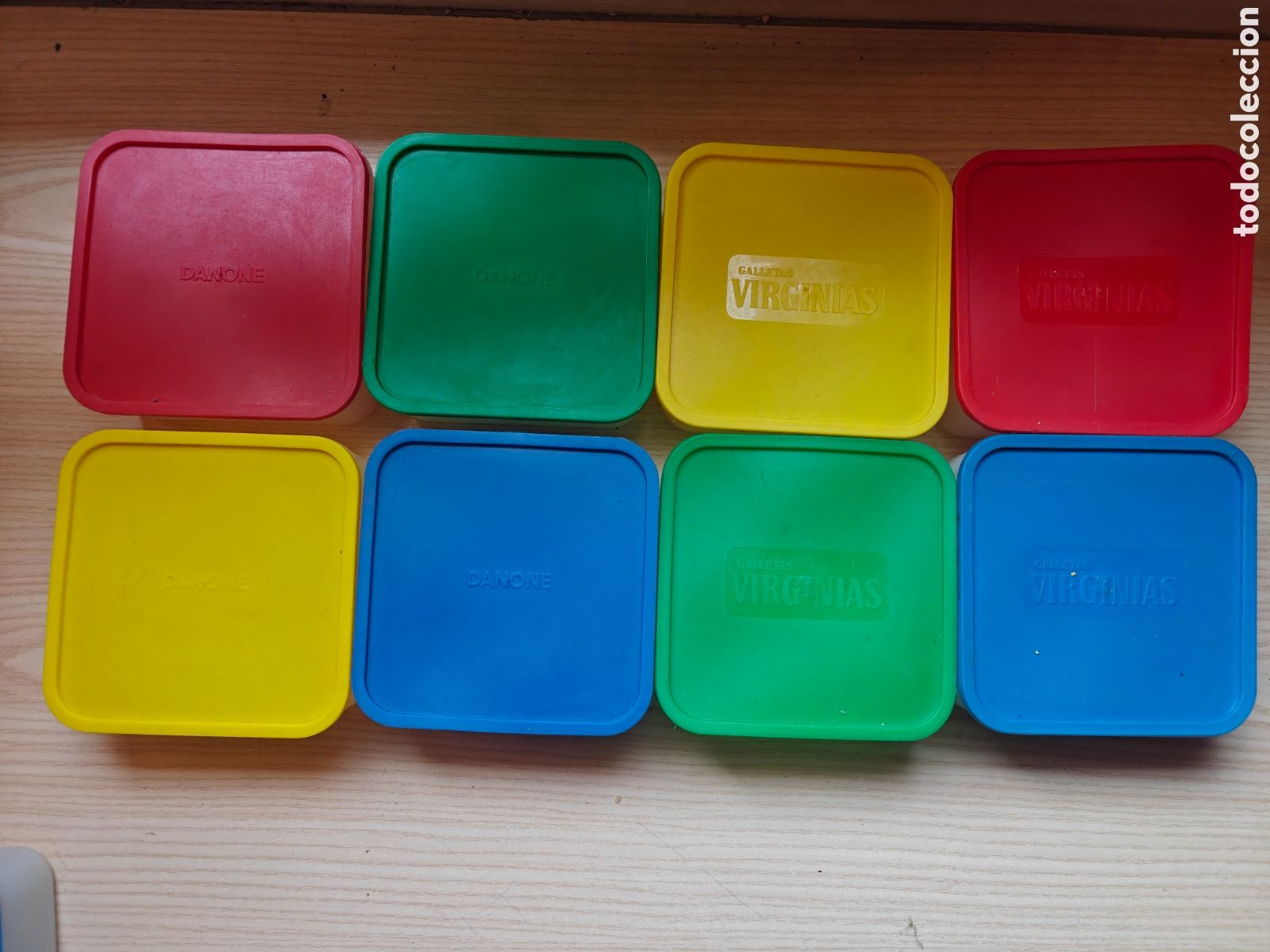Coleccionismo: Raro Lote 8 antiguos t&aacute;pers plastico vintage Yogurt Danone Galletas Virginias Tipo Parchis panrico