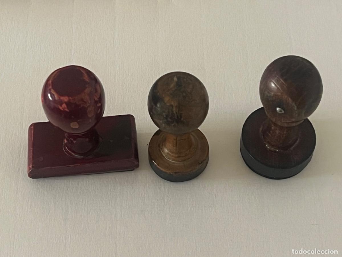 Coleccionismo: 3 antiguos matasellos de madera
