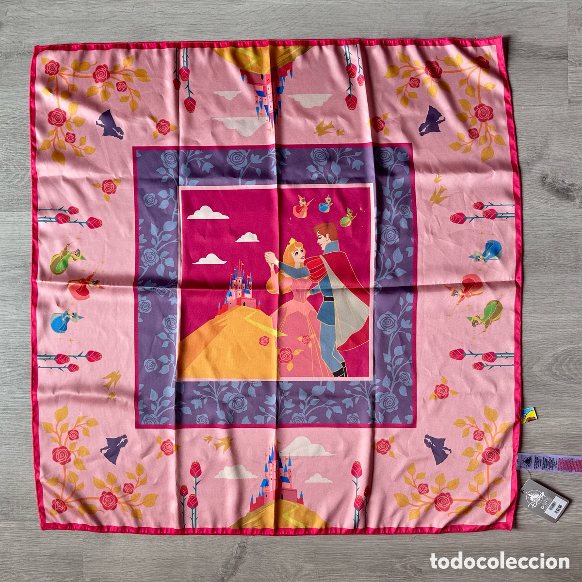 Coleccionismo: Bufanda La Bella Durmiente para adultos, Disney Store.