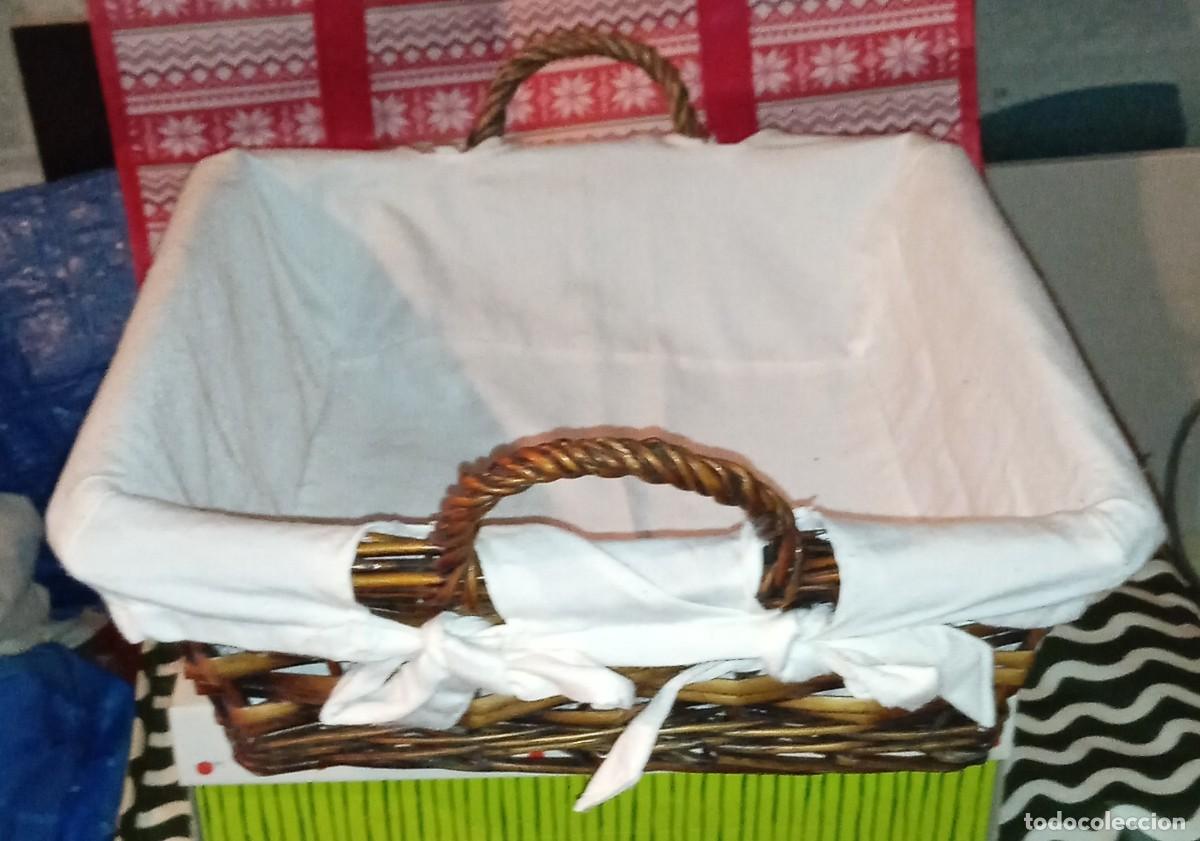 Coleccionismo: CESTA DE MIMBRE CON FUNDA - Foto 2