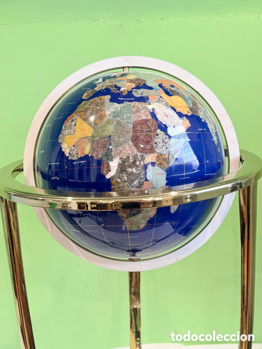 Colecionismo: Globo terr&aacute;queo piedras semipreciosas lapisl&aacute;zuli soporte tr&iacute;pode dorado lujo