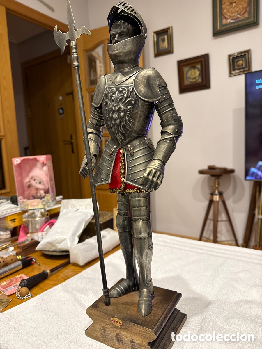 Coleccionismo: ARMADURA MINIATURA CABALLERO MEDIEBAL