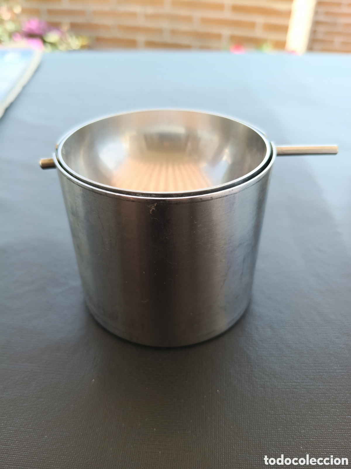 Coleccionismo: CENICERO DE DISE&Ntilde;O STELTON, Modelo AJ CYLINDA-LINE.Creado por ARNE JACOBSEN