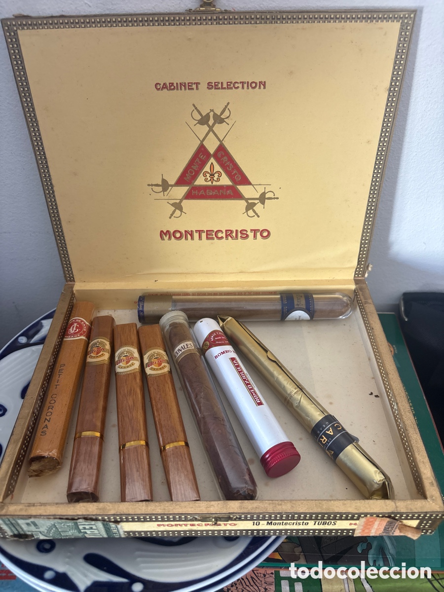 Coleccionismo: Caja montecristo con puros varios, flor de cano, romeo y Julieta, etc&hellip;(A20)