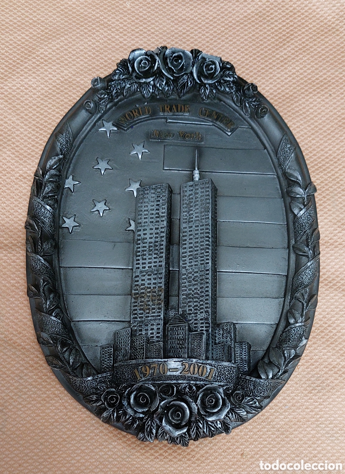 Coleccionismo: Objeto conmemorativo que representa las Torres Gemelas del World Trade Center.