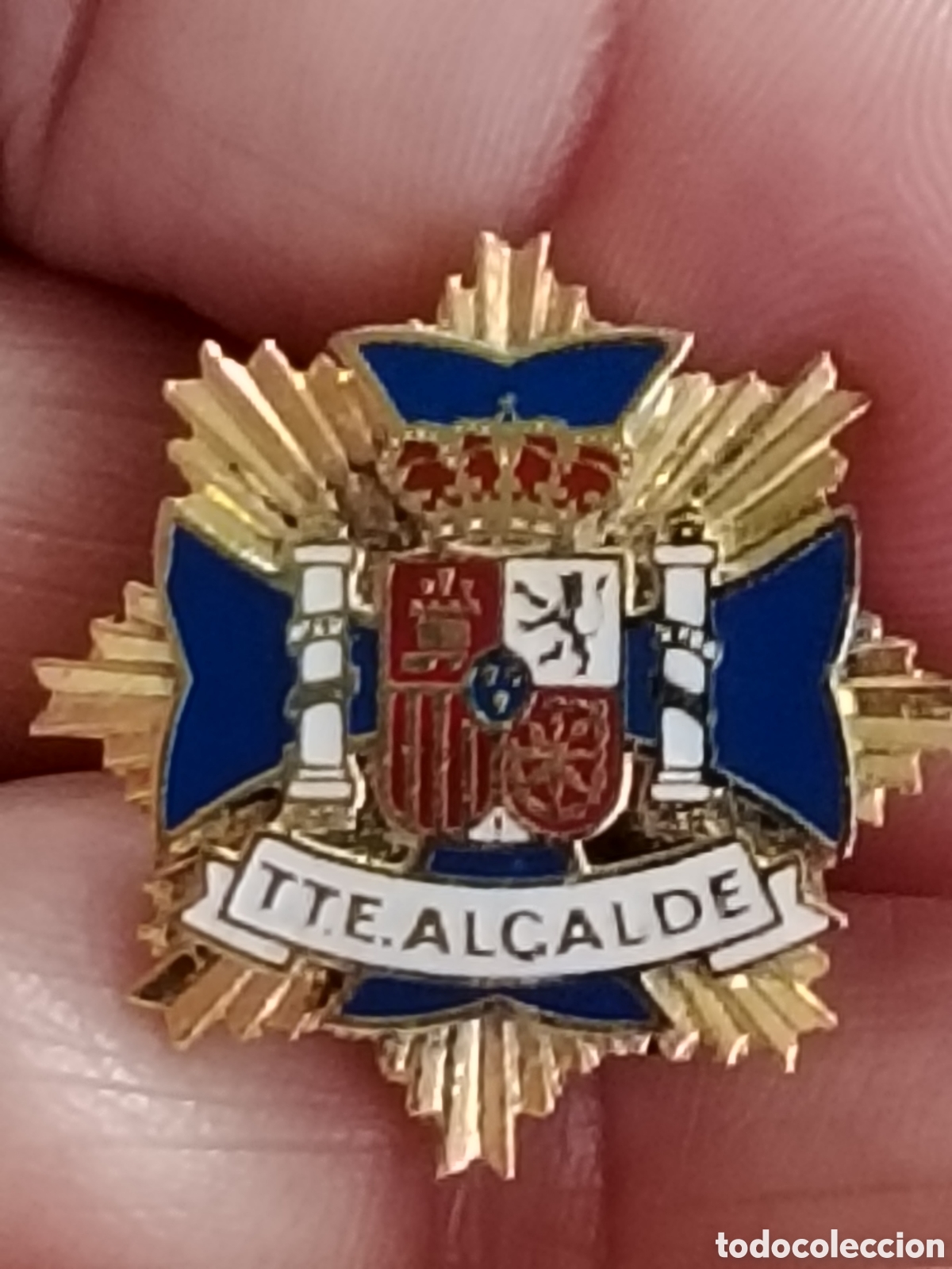 Coleccionismo: Insignia de rosca Teniente de alcalde
