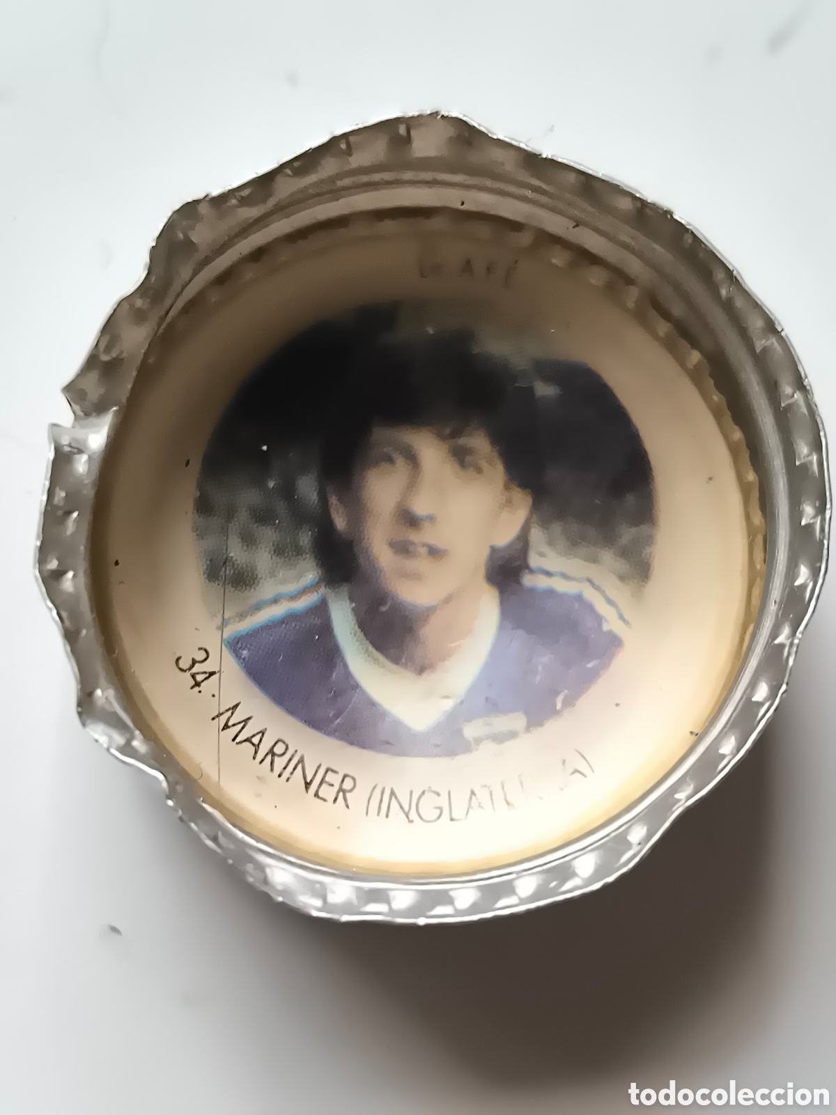 Coleccionismo: Tap&oacute;n kas con cromo 34 mariner Inglaterra