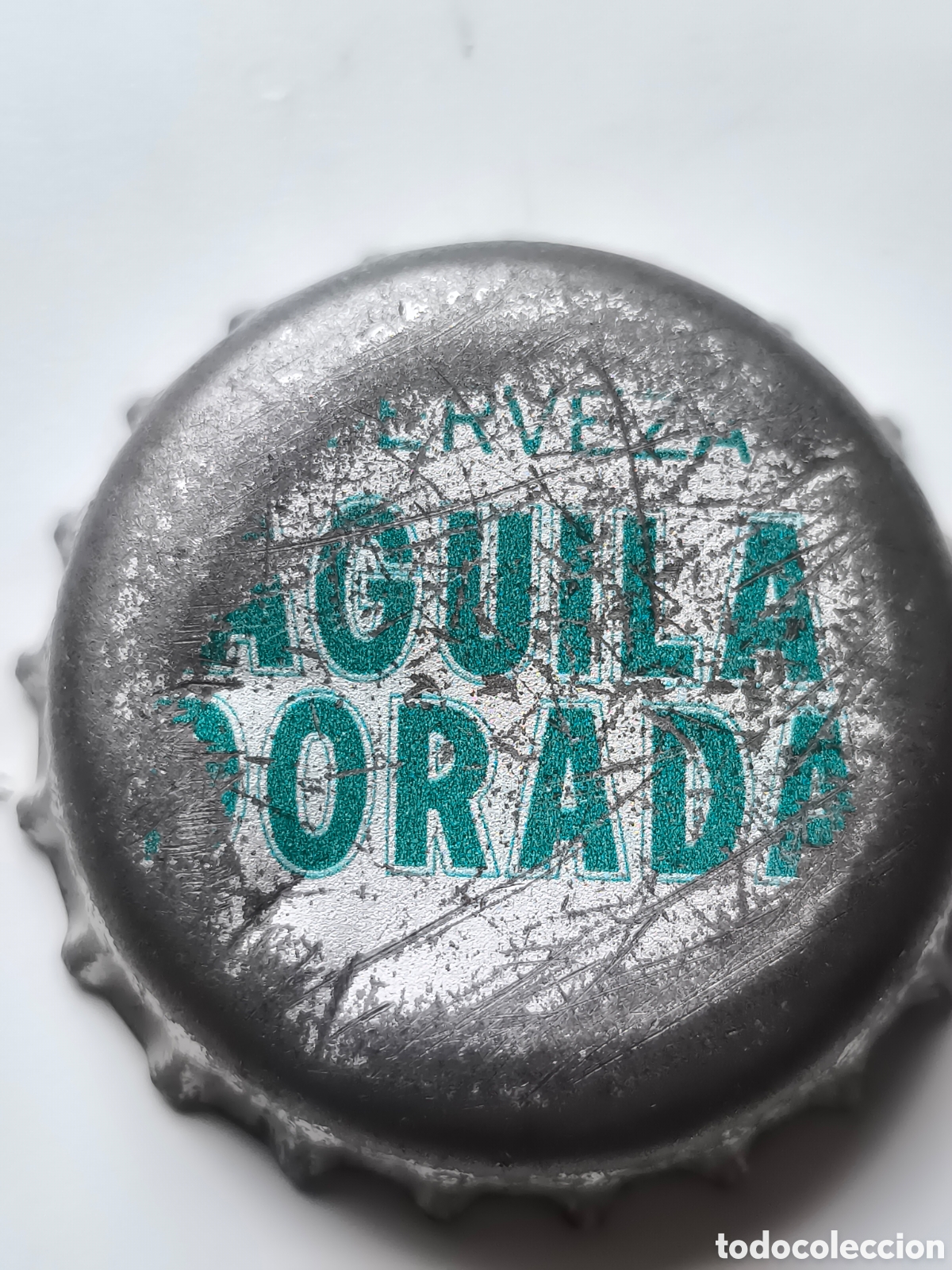 Coleccionismo: Chapa tapon cerveza &aacute;guila dorada con ciclista mu&ntilde;oz