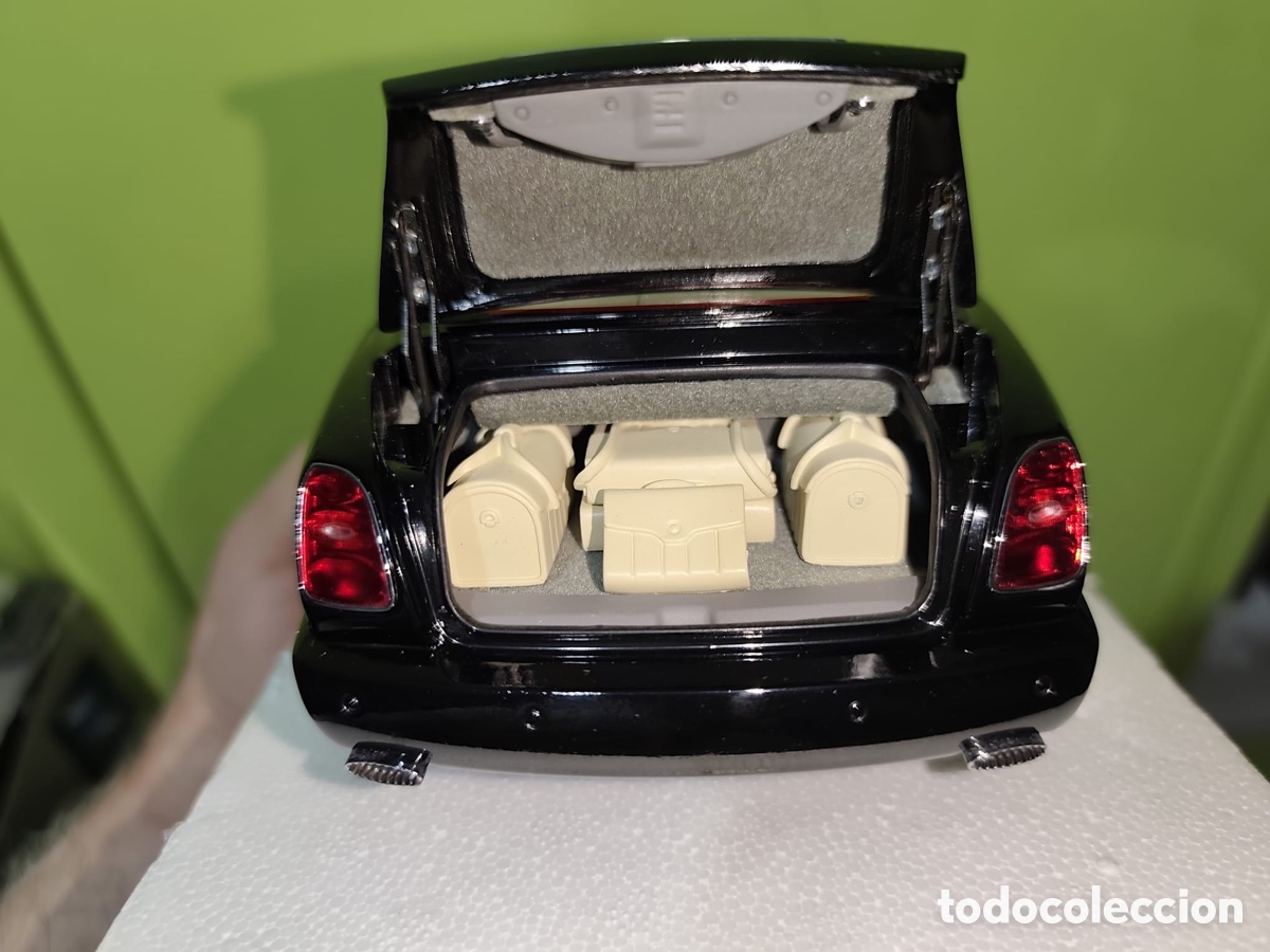 Coleccionismo: Bentley Brooklands, black, 2008, red