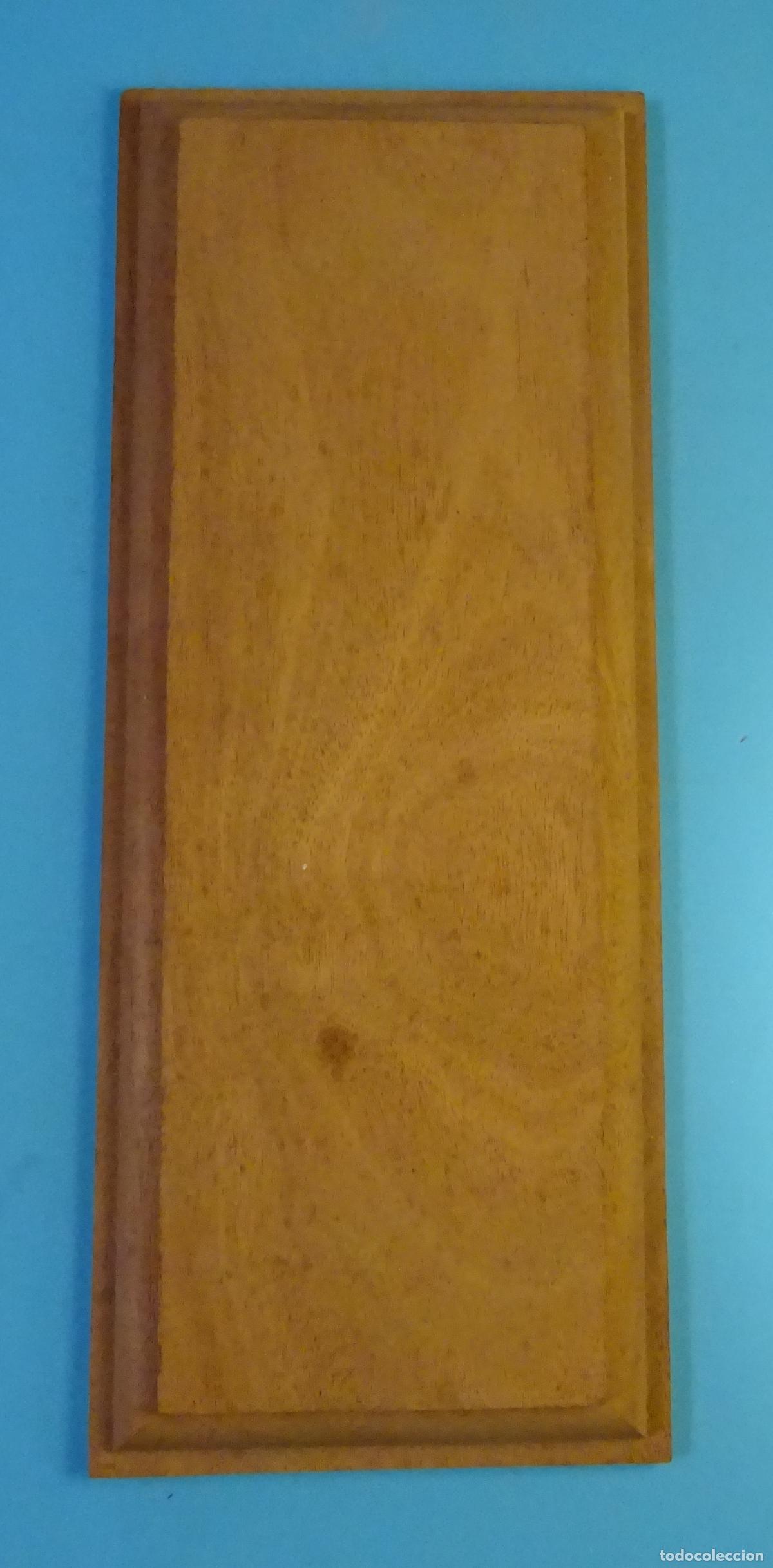 Coleccionismo: PEANA PEDESTAL DE MADERA PARA JARR&Oacute;N, FIGURA, BONSAI. FORMATO 32,5 X 13 CM ALTURA 2 CM