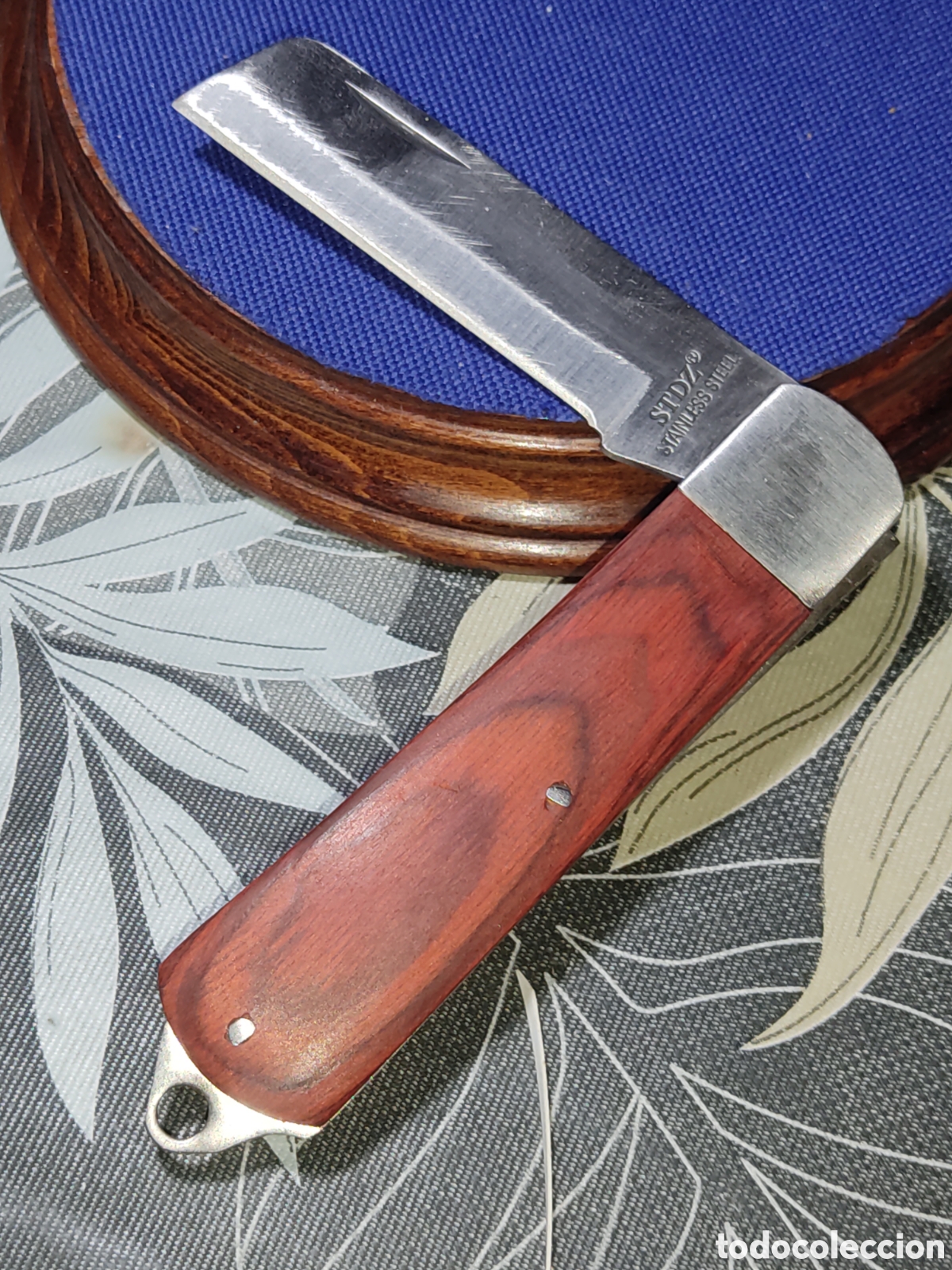 Coleccionismo: Robusta Navaja de insertar STDZ,hoja de acero inox y cachas de madera.