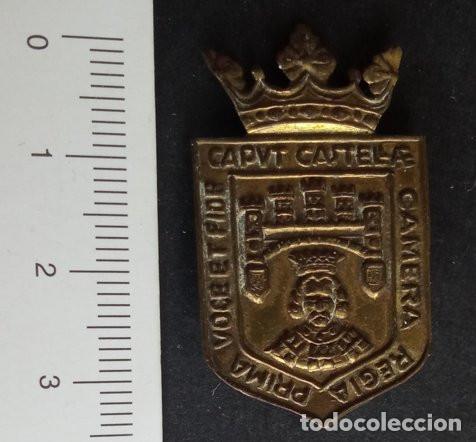 Coleccionismo: INSIGNIA DEL ESCUDO DE LA CIUDAD DE BURGOS