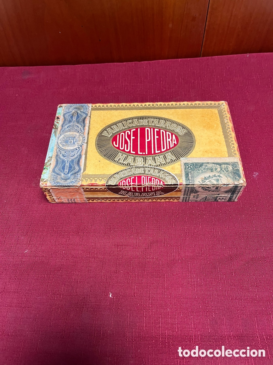 Collecting: CAJAS DE PUROS ANTIGUAS.