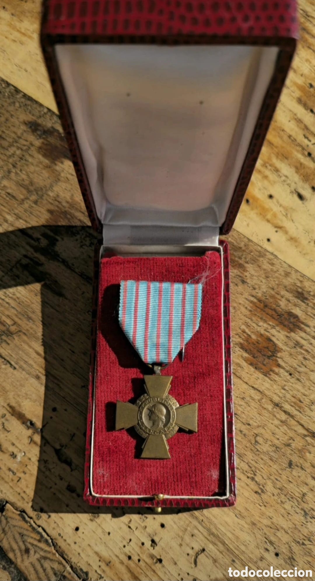 Coleccionismo: Medalla francesa de Combate