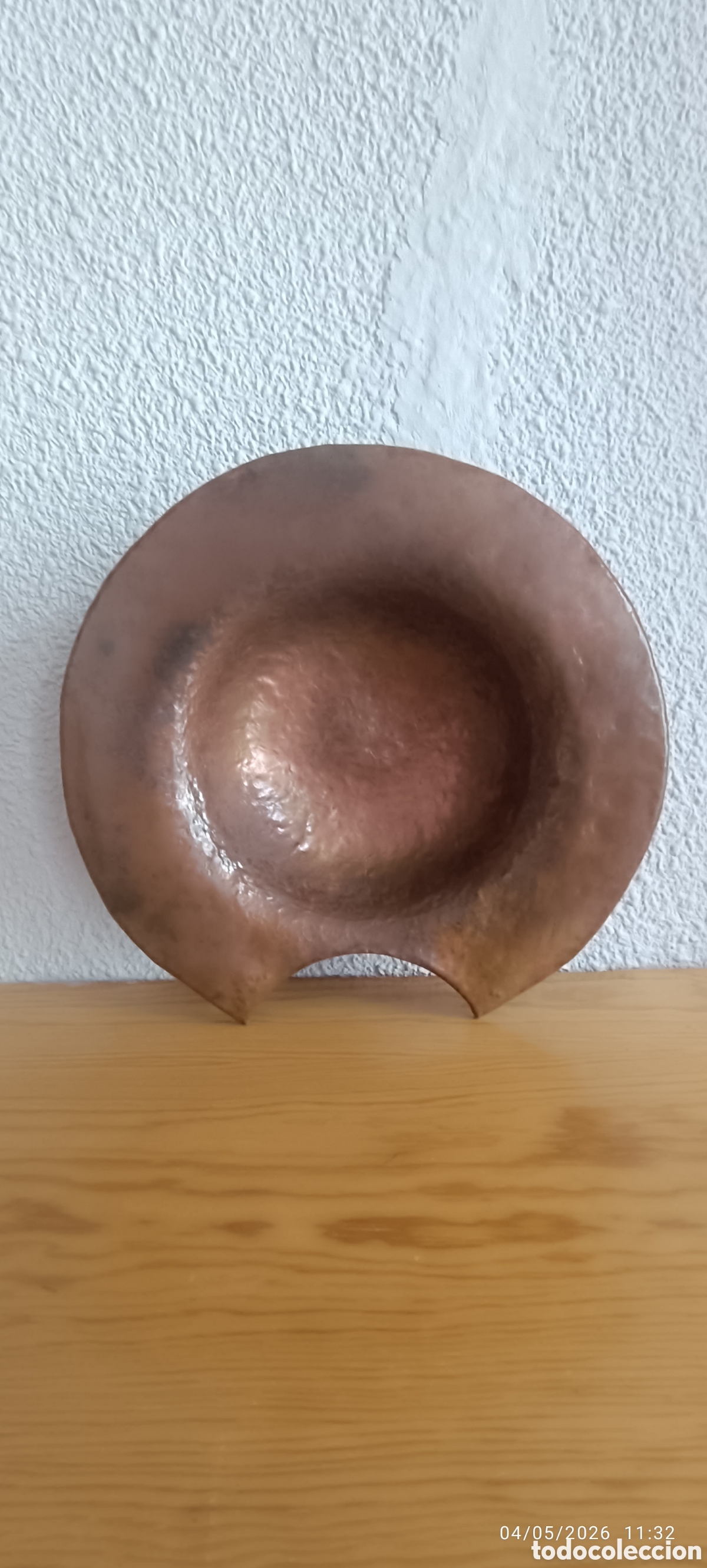 Collecting: Bac&iacute;a de barbero en bronce batido
