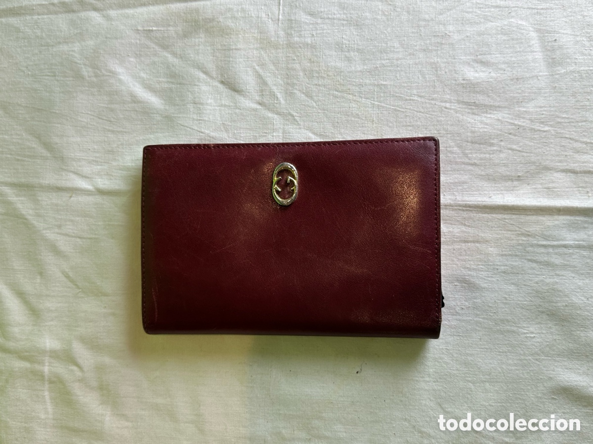 Colecionismo: Cartera Gucci de piel marr&oacute;n vintage con logotipo met&aacute;lico original