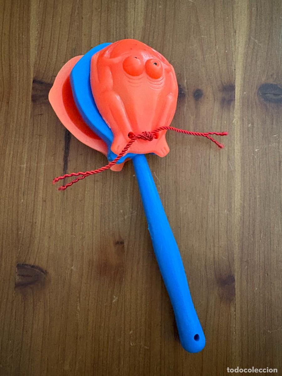 Coleccionismo: ANTIGUO PALMADOR CASTA&Ntilde;UELAS A&Ntilde;OS OCHENTA KIOSKO BUEN ESTADO PLASTICO 18 CMS.