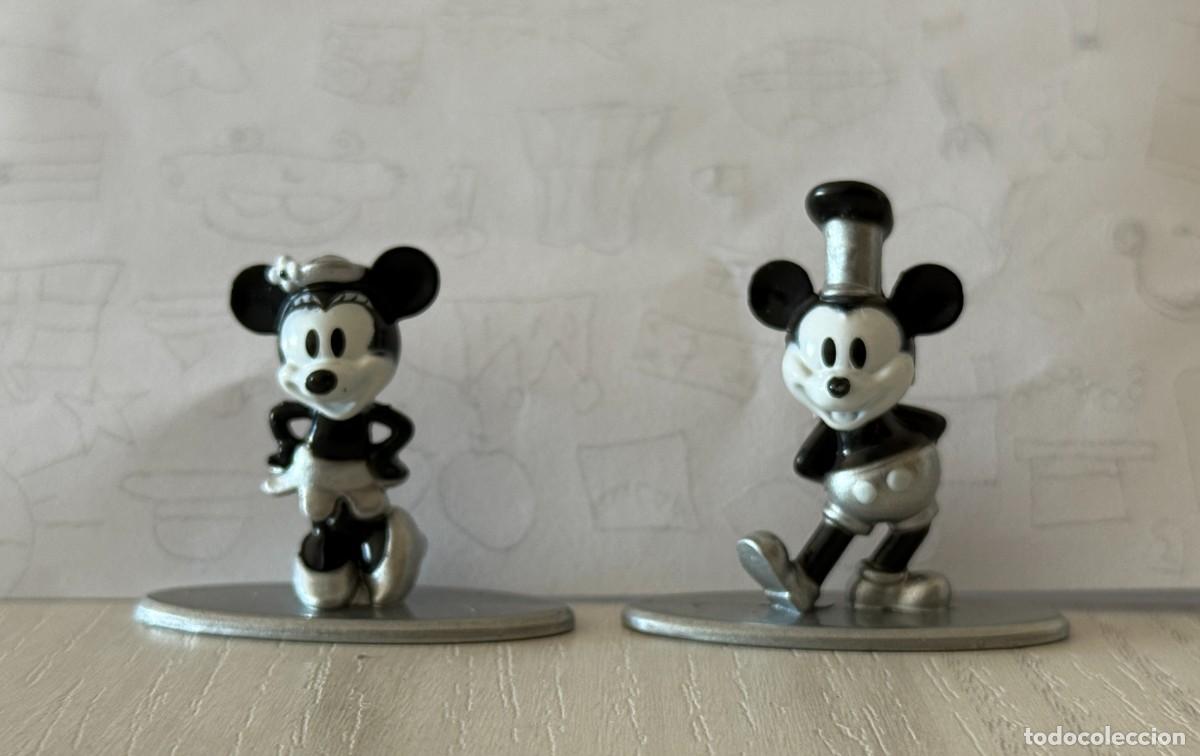 Coleccionismo: Disney Mickey y Minnie Mouse mini figuras met&aacute;licas