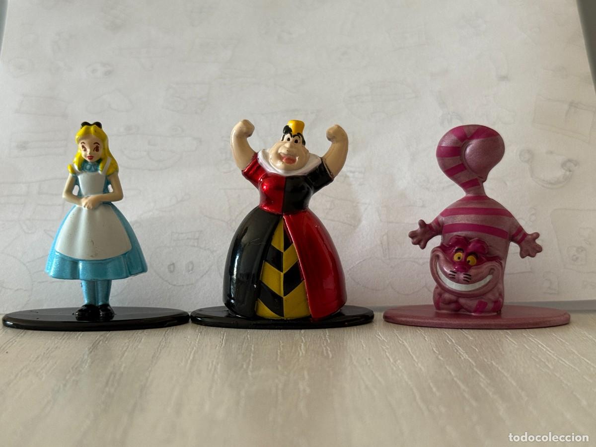 Coleccionismo: Disney Alicia, la Reina de Corazones & el gato Cheshire mini figuras metalizadas