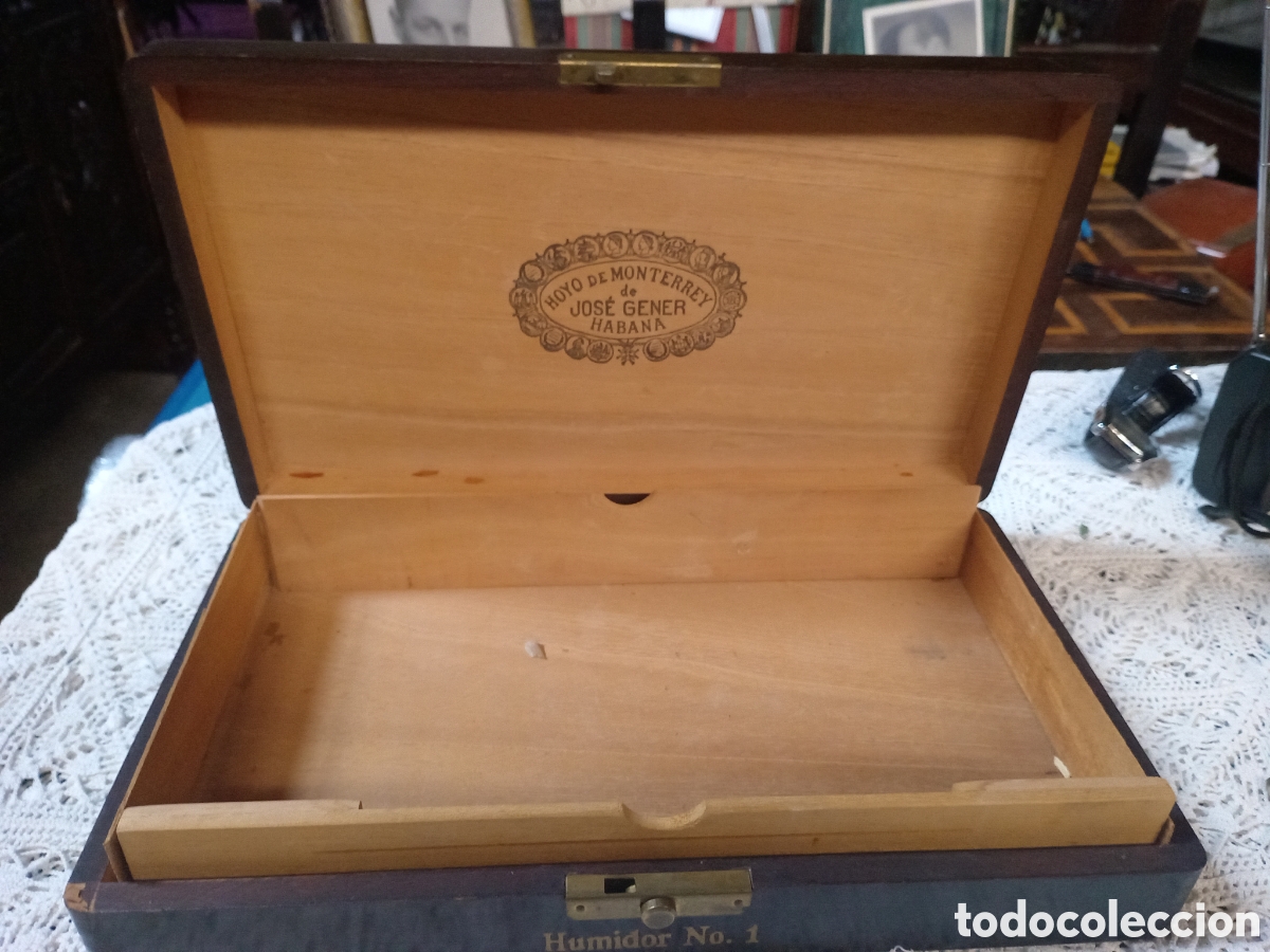 Sammeln: Humidificador antiguo Hoyo de Monterrey de Jos&eacute; Gener Habana.