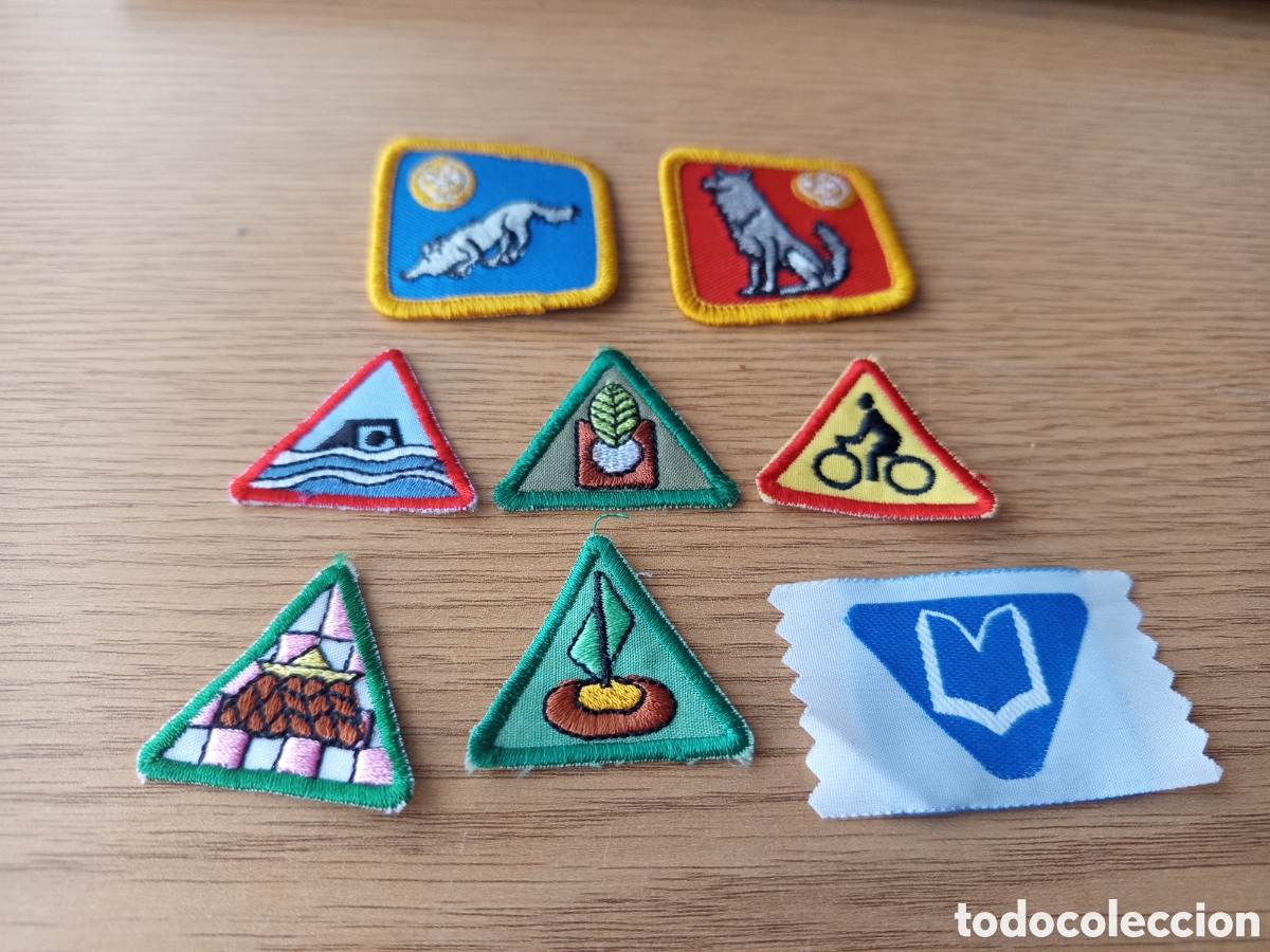 Coleccionismo: Insignias lobatos mundiales nuevas