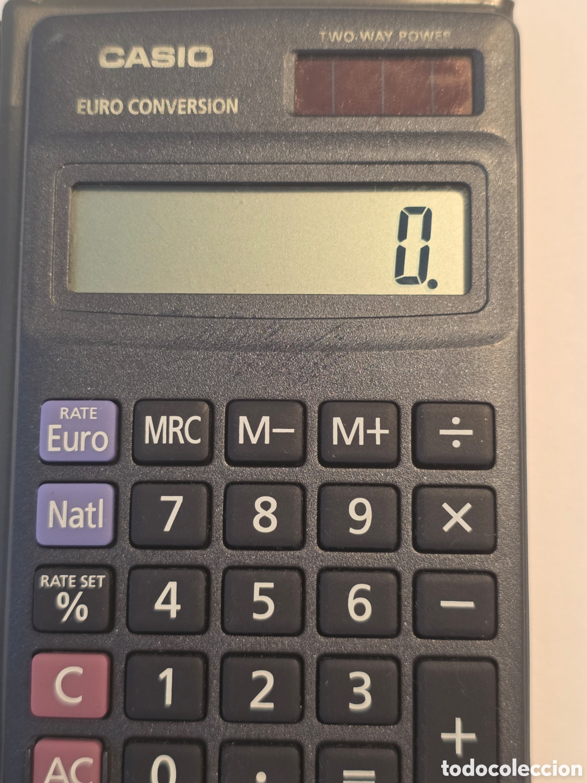 Coleccionismo: VIEJA CALCULADORA CONVERSOR EUROS