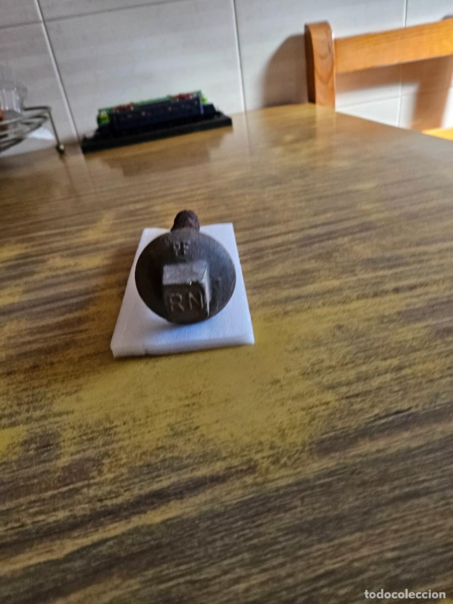 Coleccionismo: TORNILLO DE V&Iacute;A DE RENFE - Foto 3