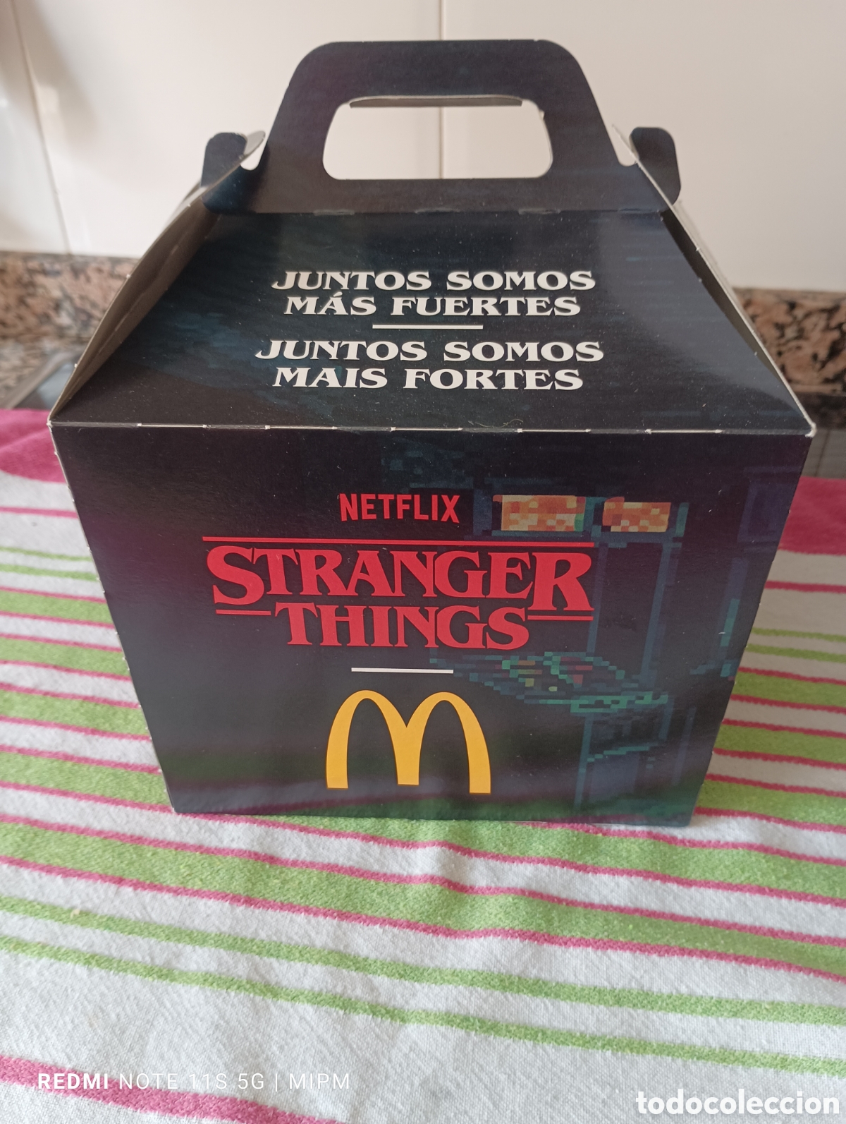 Coleccionismo: Caja men&uacute; stranger things por McDonalds - Foto 1