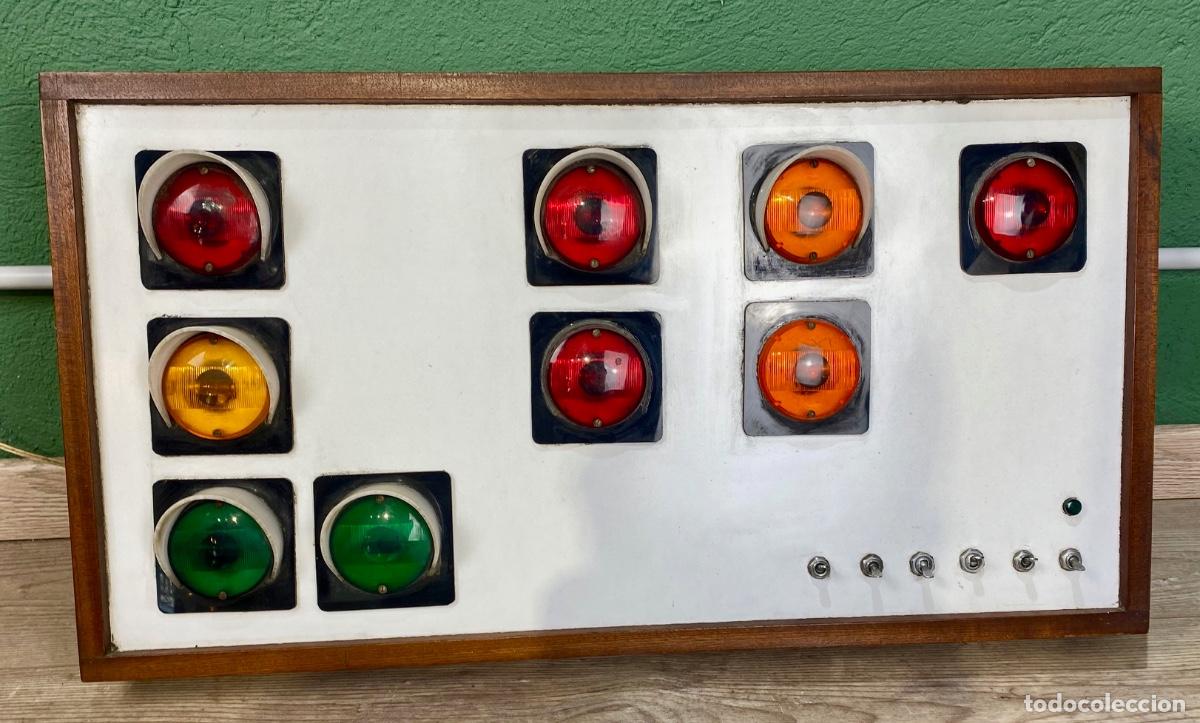 Coleccionismo: Sem&aacute;foro de autoescuela a&ntilde;os 70