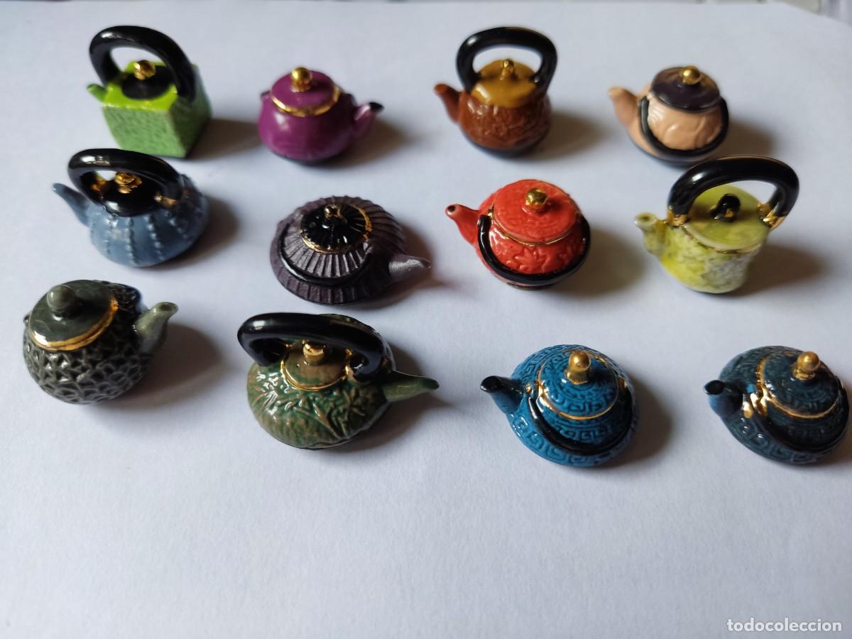 Coleccionismo: CURIOSO LOTE DE 12 MINIATURAS DE TETERAS DEL ROSCON DE REYES