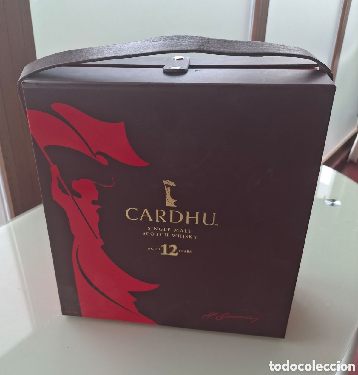Coleccionismo: ESTUCHE CARDHU CON DOS BOTELLAS VACIAS