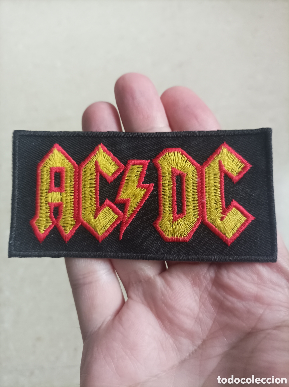 Coleccionismo: Parche bordado Grupo de Rock AC⚡DC 10x5 cm