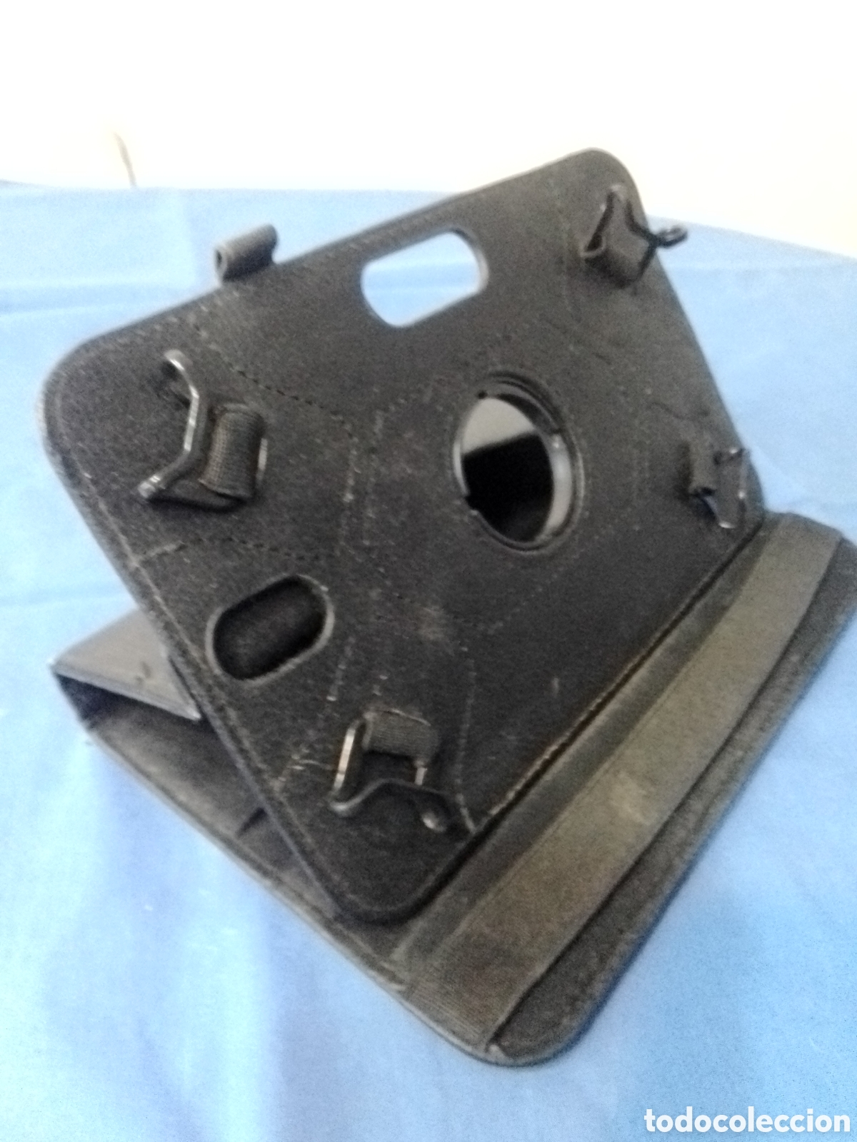 Coleccionismo: Soporte polipiel para tablet