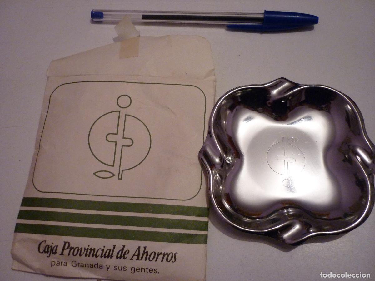 Coleccionismo: CENICERO METAL - PROPAGANDA CAJA PROVINCIAL DE AHORROS DE GRANADA- SIN ESTRENAR-