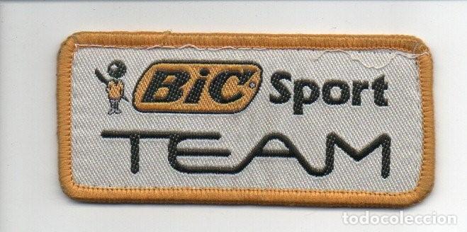 Coleccionismo: ANTIGUO PARCHE TELA BORDADO, BIC SPOT TEAM.