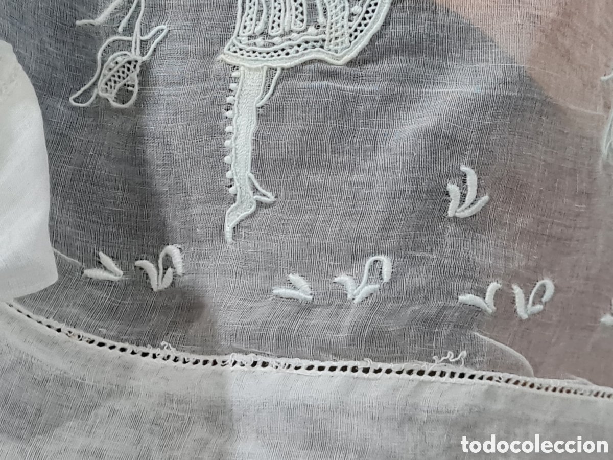 Coleccionismo: Antigua capa de tul bodada - Foto 2