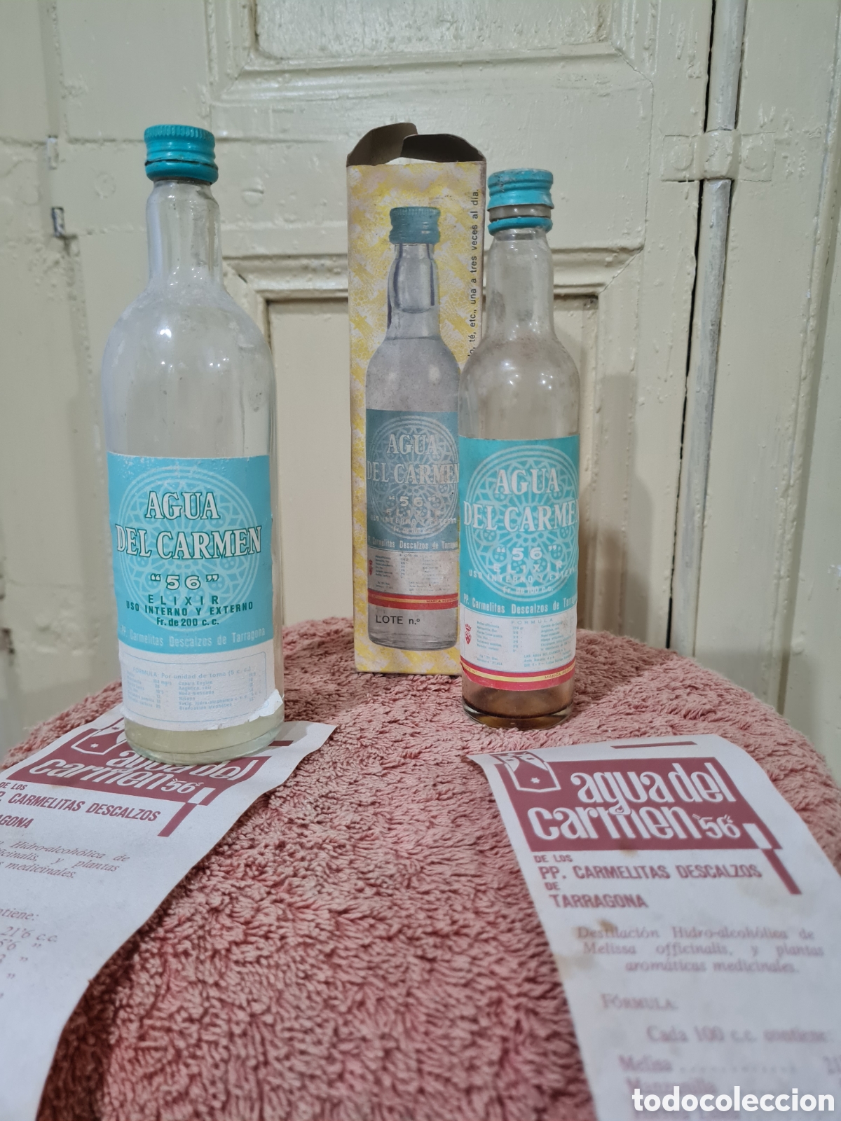 Collezionismo: 2 botellas de agua del Carmen (Carmelitas Descalzos)