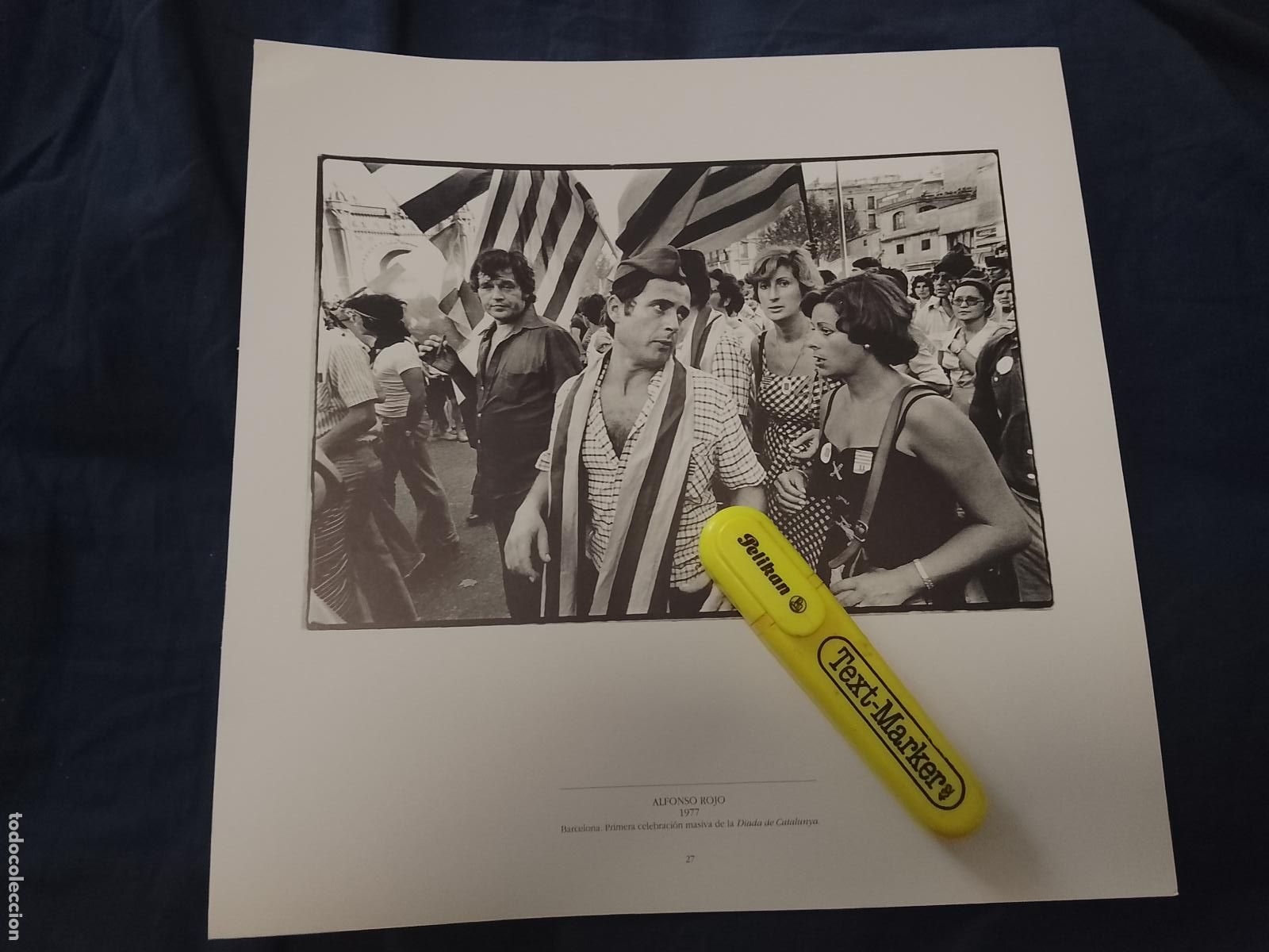 Coleccionismo: foto - lamina - POLITICA 1977 BARCELONA PRIMERA CELEBRACION MASIVA DE LA DIADA DE CATALUNYA