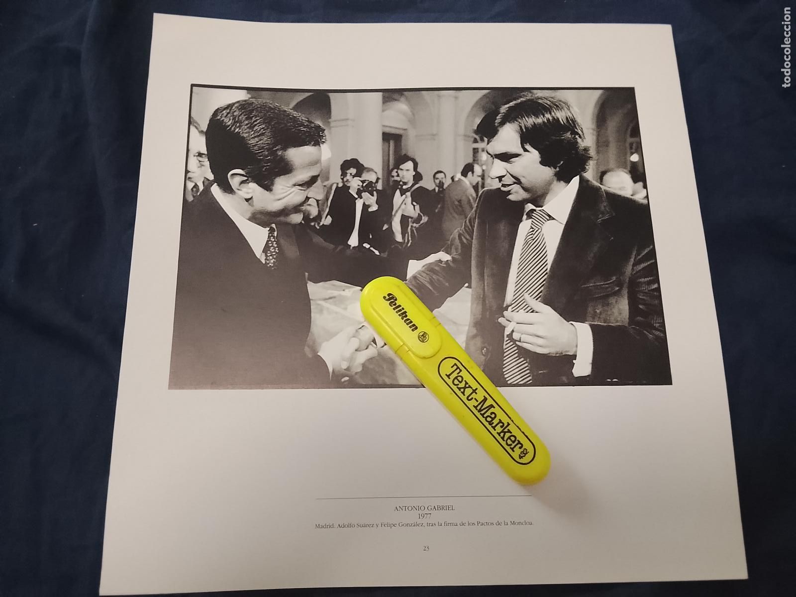 Coleccionismo: foto - lamina - POLITICA 1977 MADRID ADOLFO SUAREZ Y FELIPE GONZALEZ MACTO DE LA MONCLOA