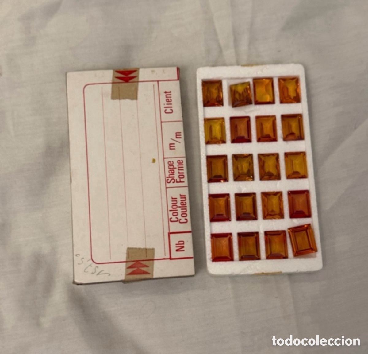 Coleccionismo: Lote de 20 piedras sint&eacute;ticas facetadas citrino color de miel de alta calidad sin tratar en su caja.