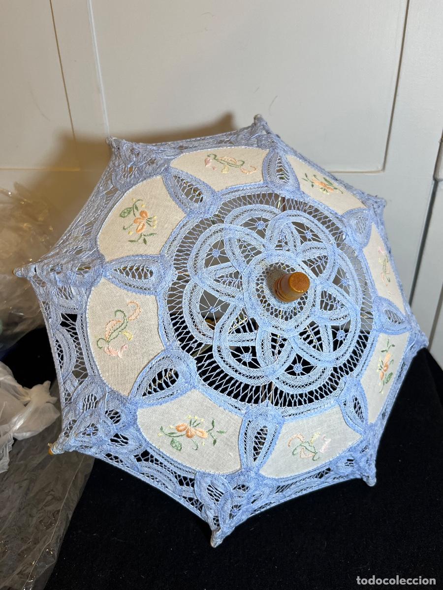 Coleccionismo: Sombrilla mu&ntilde;eca vintage encaje bordado parasol miniatura Handicraft umbrella a&ntilde;os 90