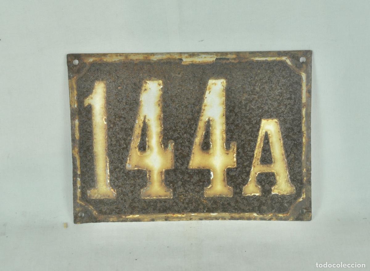 Coleccionismo: Chapa numero 144A - Foto 1