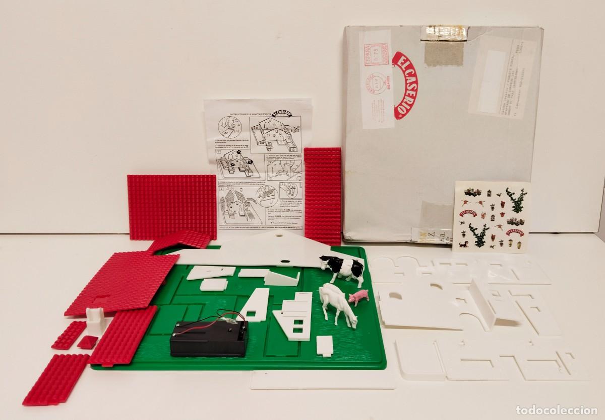 Coleccionismo: Casita promocional de El Caser&iacute;o. Completa, con luz, pegatinas, animales e instrucciones. A&ntilde;os 90