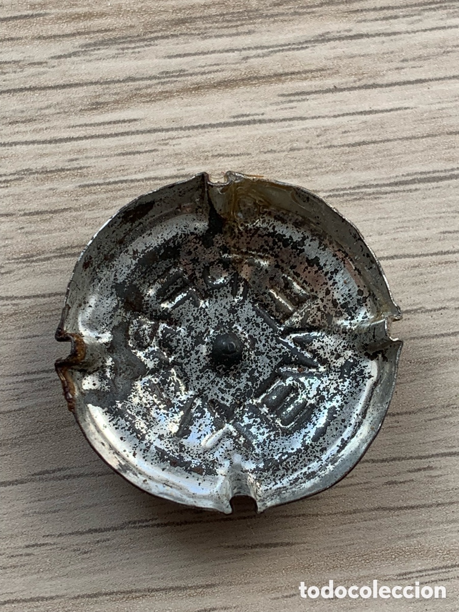 Coleccionismo: &bull;ANTIGUA PLACA DE CAVA FREIXENET CON SU CORCHO - Foto 5