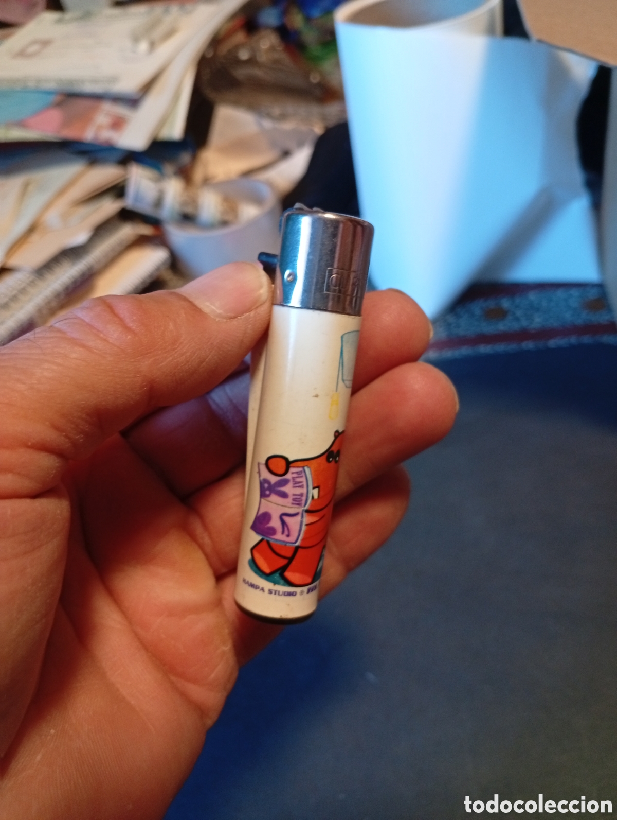 Coleccionismo: Mechero Clipper hipopotamo pelandosela