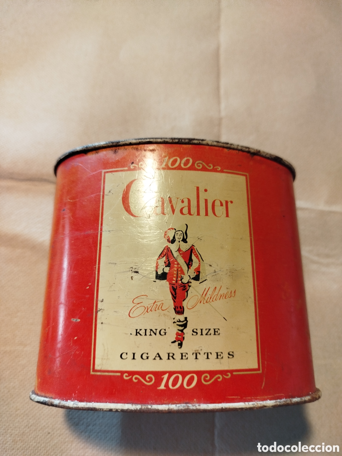 Collecting: Caja de lata CAVALIER cigarrillos