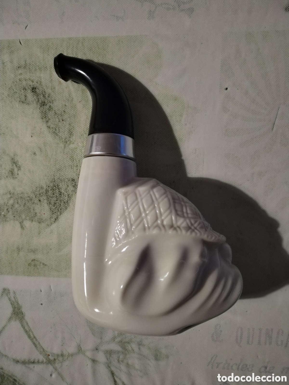 Coleccionismo: Pipa de fumar frasco colonia Avon porcelana decorativa
