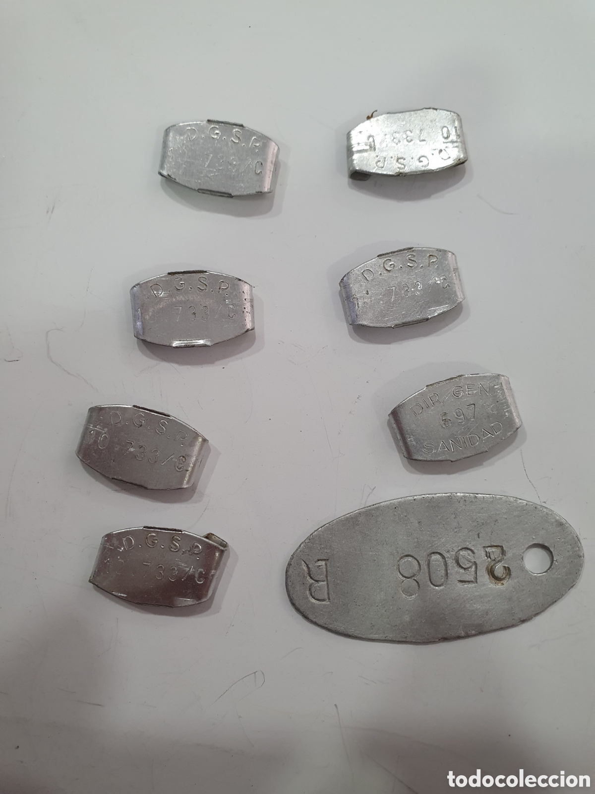 Collectionnisme: Peque&ntilde;as chapas Direcci&oacute;n General de Sanidad. (L66)