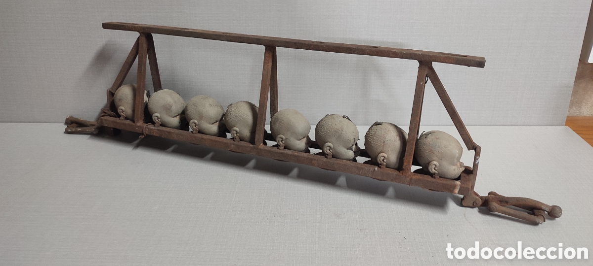 Collecting: Antigua bater&iacute;a de moldes matrices de n&iacute;quel para fabricaci&oacute;n mu&ntilde;ecos tipo Nenuco u otros.